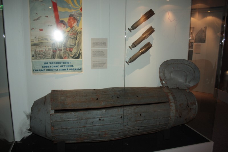 &quot;Molotovi leivakorv&quot; e. kassettpomm