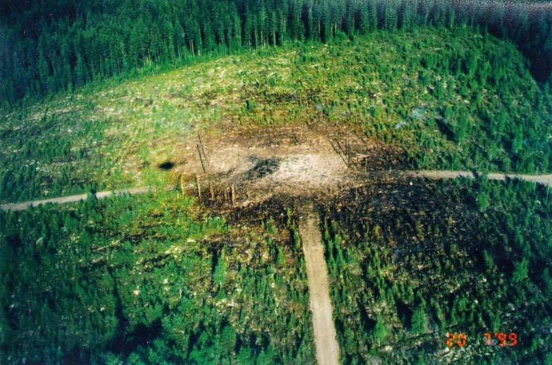 Soome KJ Ähtäri lõhjeaineladu peale plahvatust 200799.jpg