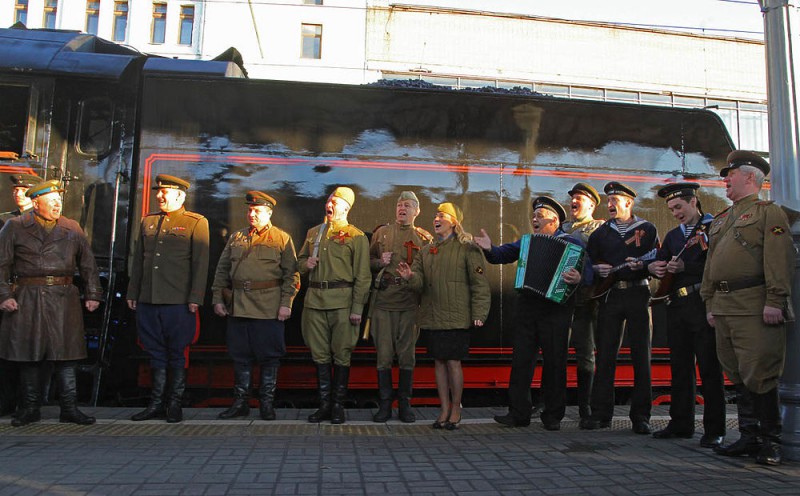 Показуха вместо помощи воевавшим дедам.jpg