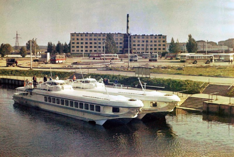 R-143144.jpg