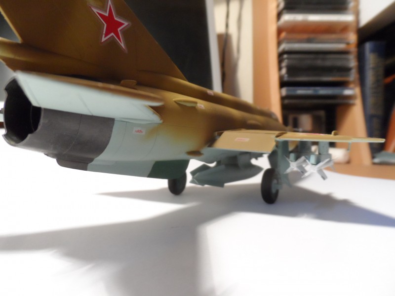 MiG-21MF (9).JPG