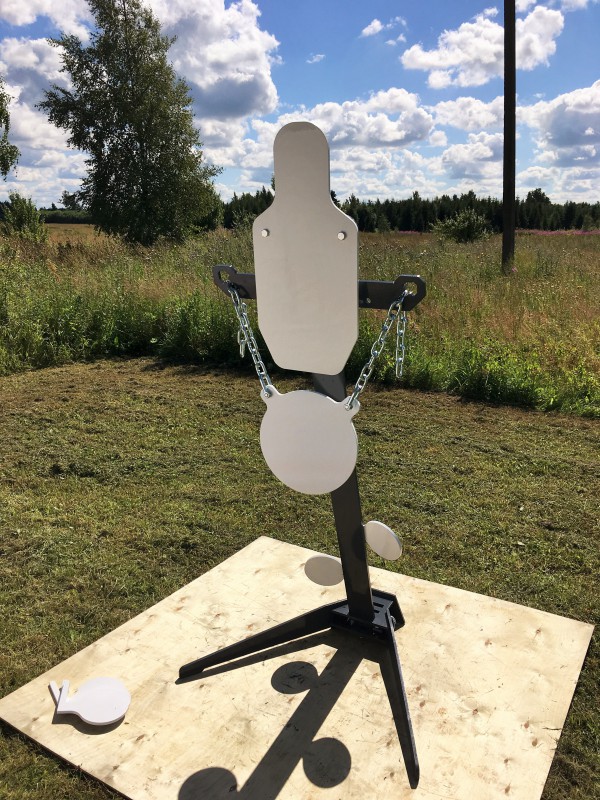 Puu torsoja gongiga (3).JPG