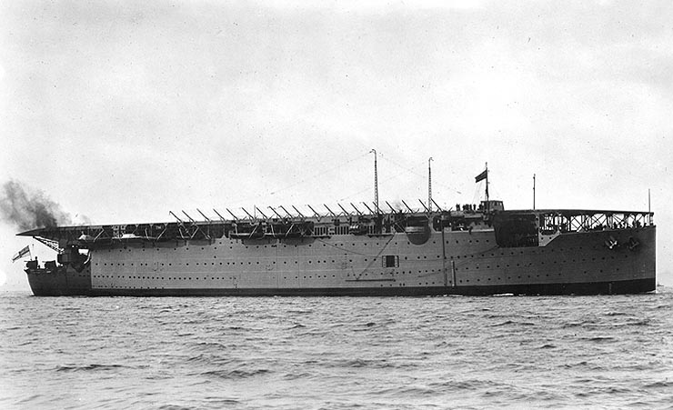 HMS &quot;Argus&quot; kahekümnendate lõpul, enne reservi arvamist.