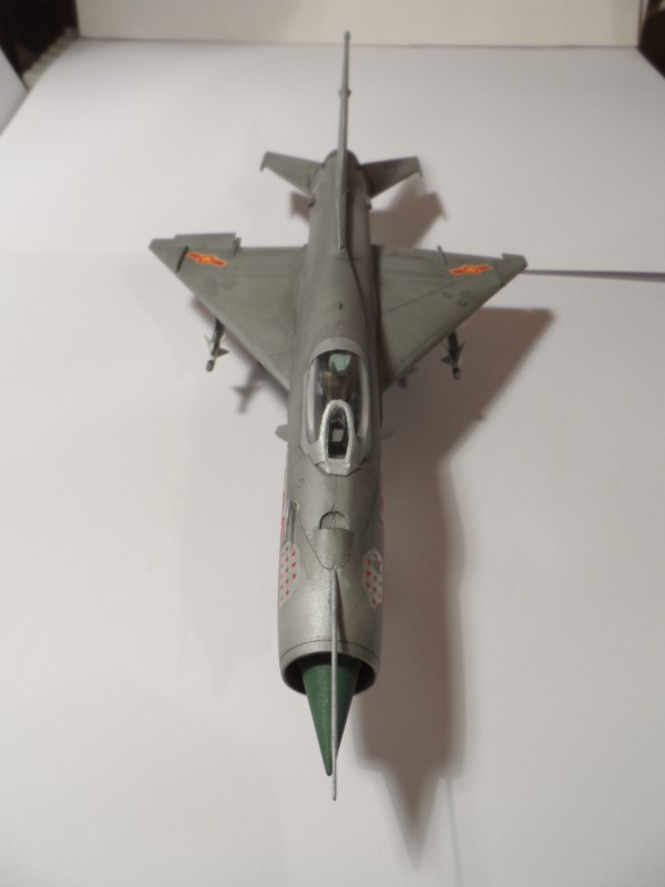 MiG-21PF (8).JPG