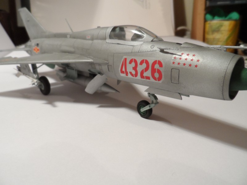 MiG-21PF (7).JPG