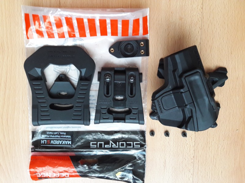 3) Vasakukäelise Makarovi kabuur + molle adapter.jpg