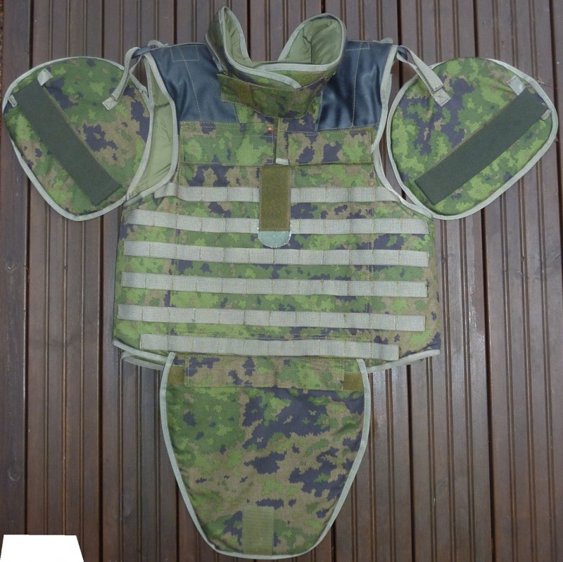 M05 kaitsevest uus mudel.jpg