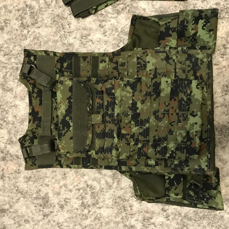 Vest tagant + camelbaki kott