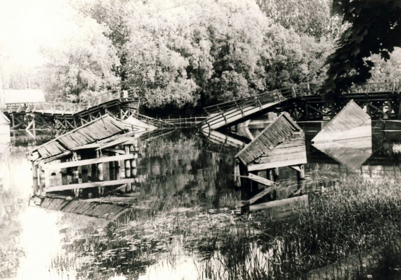 Kroonuaia sild katki 1981. a_01.jpg