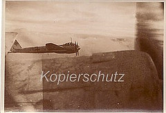 Ju 88 luurelennuk mere kohal.