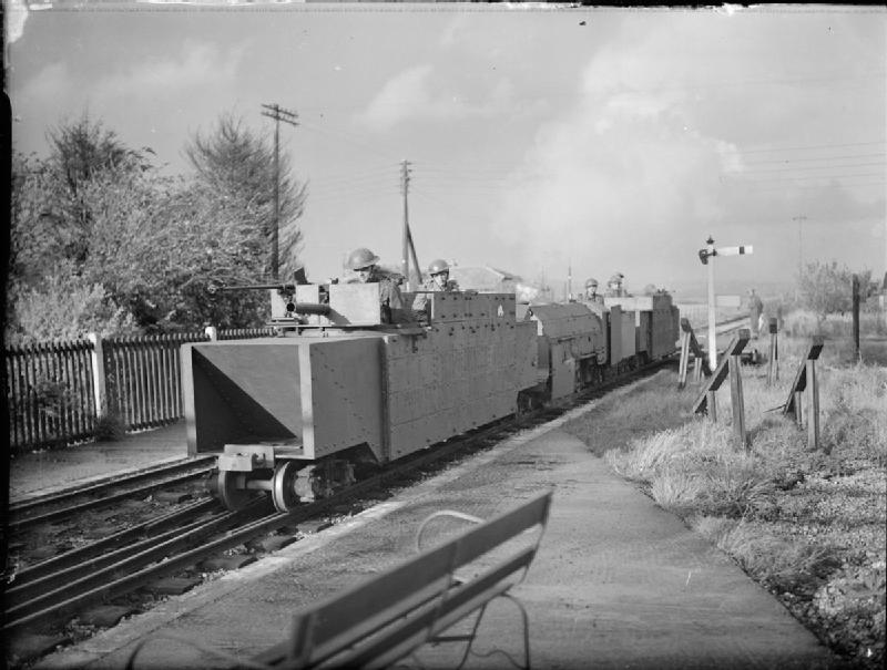Romney,_Hythe_and_Dymchurch_armoured_train.jpg