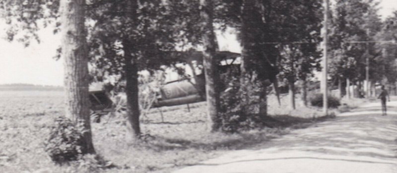 4 Gr 21 Feldflugplatz Fellin 2.jpg