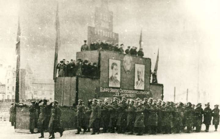 1940, oktoobripühad. Vabaduse pst..jpg