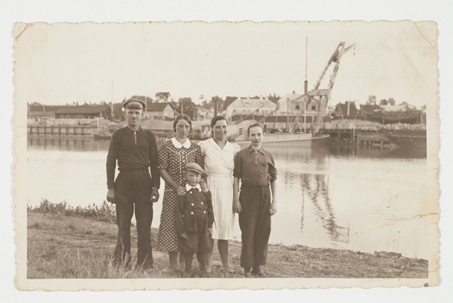 perekond-emajoe-aares.jpg
