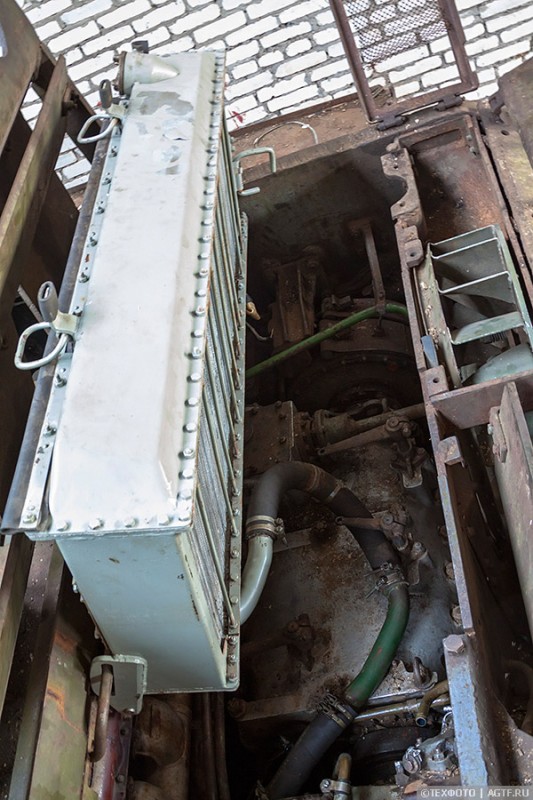t44 water radiator.jpg