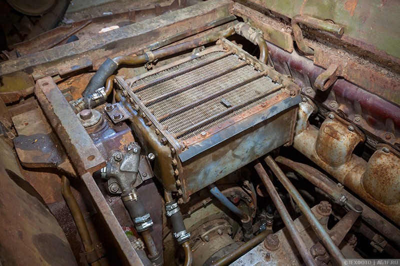 t44 oil cooler.jpg