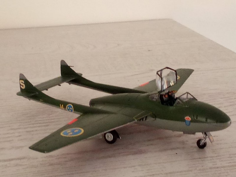 Vampire T55 Rootsi.jpg