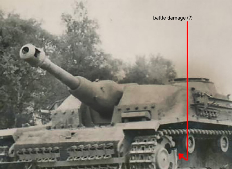 StuH 42 mit Saukopf v1 MilNet (1050px).jpg