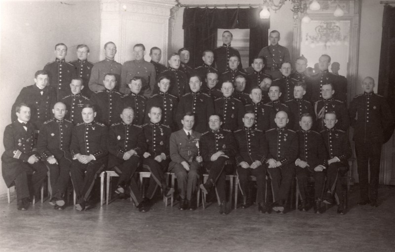 lennuvägi (17) lendurid ja vaatlejad 1925.jpg