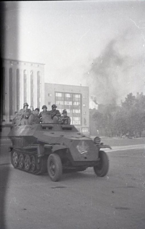 TrofeeSdKfz251 2.jpg