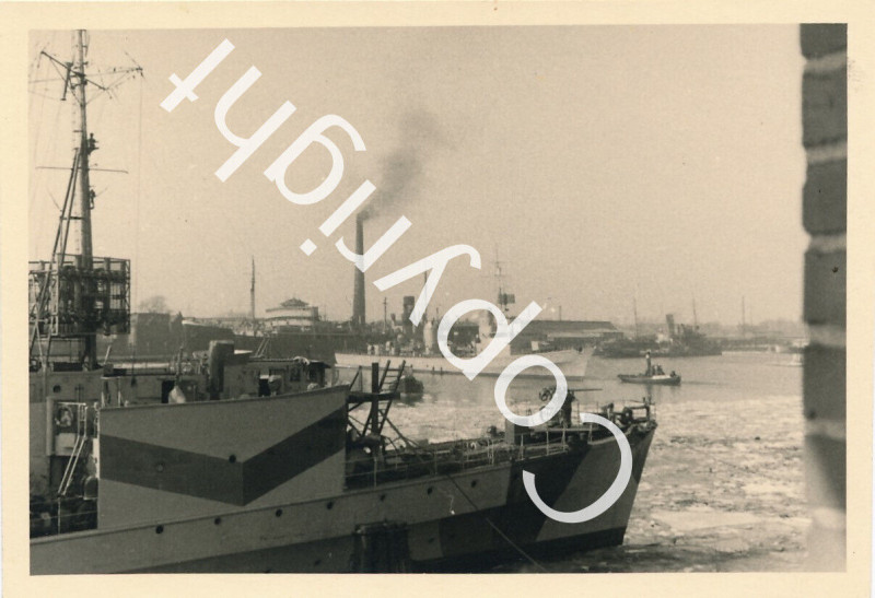 T22 1941-42 Danzig 4.jpg