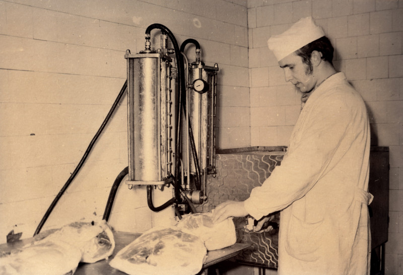 Pärnu LK 1980 singisoolamine.jpg