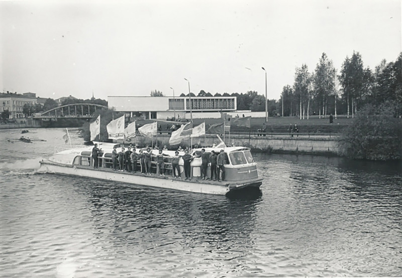 Zarja1978vist.jpg