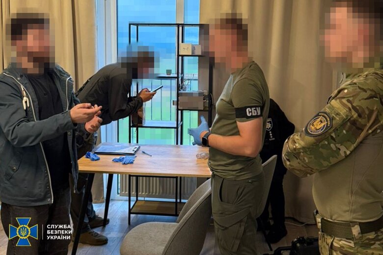 kaugtoimega IT riiul.jpg