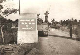 Esimene operatsioon. Küla piiramine ja vaenlase otsimine.