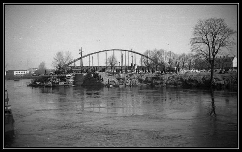 Kaarsilla ehitus.Algas 1958.jpg