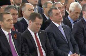 а медведєв все спит.jpg